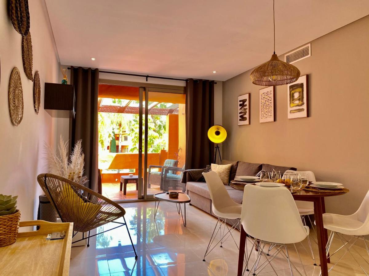 Resort Style 2 Bedroom Apartment In The New Golden Mile Free Wifi & Parking Estepona Exterior foto